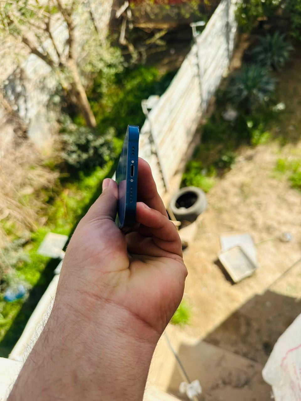 السلام عليكم من رخصة الادمن
متوووفر للبيع
              
📱ايفون12 عادي
💙 لون ازرف 
💾 ذاكرة 128
🔋 نسبه البطارية 92
📞 تك سيم كارت
فول نضافه شرط مامفتوح ولا بي شخط شرط بطاريه بلاديه مامصعده 

الشراي يتفضل خاص لو تصل ويدلل محضور من تعاليق
‏ ***********
