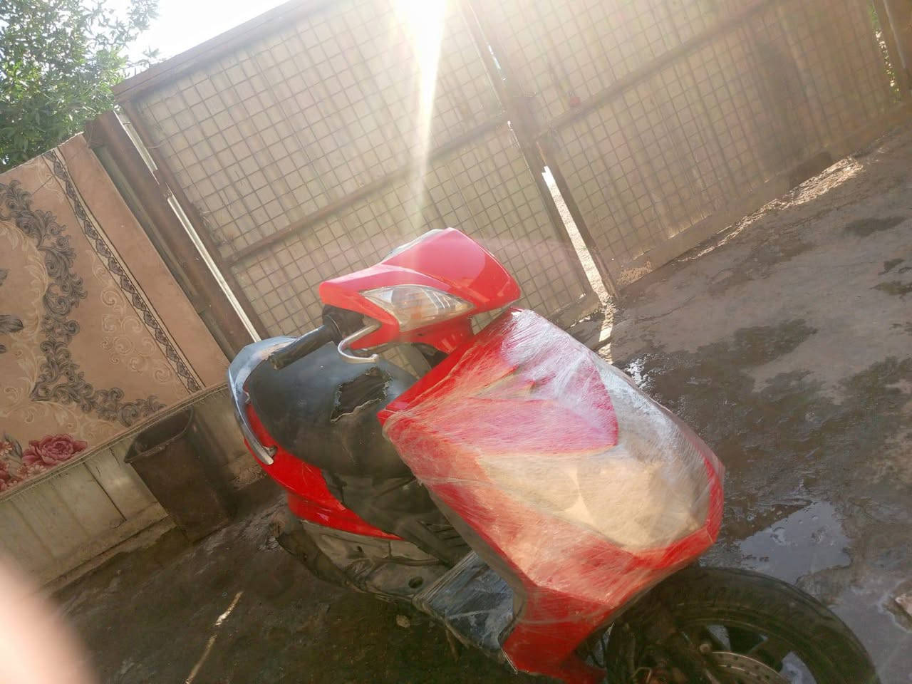 سكنس للبيع دراجة نضيفة قبل اقل شهر من اخذتهة وحتاجيت وريد ابيعه سعر 375وبيهة مجال دراجة شوي يرادلهة ترتيب ***********مكاني شارع فلسطين
