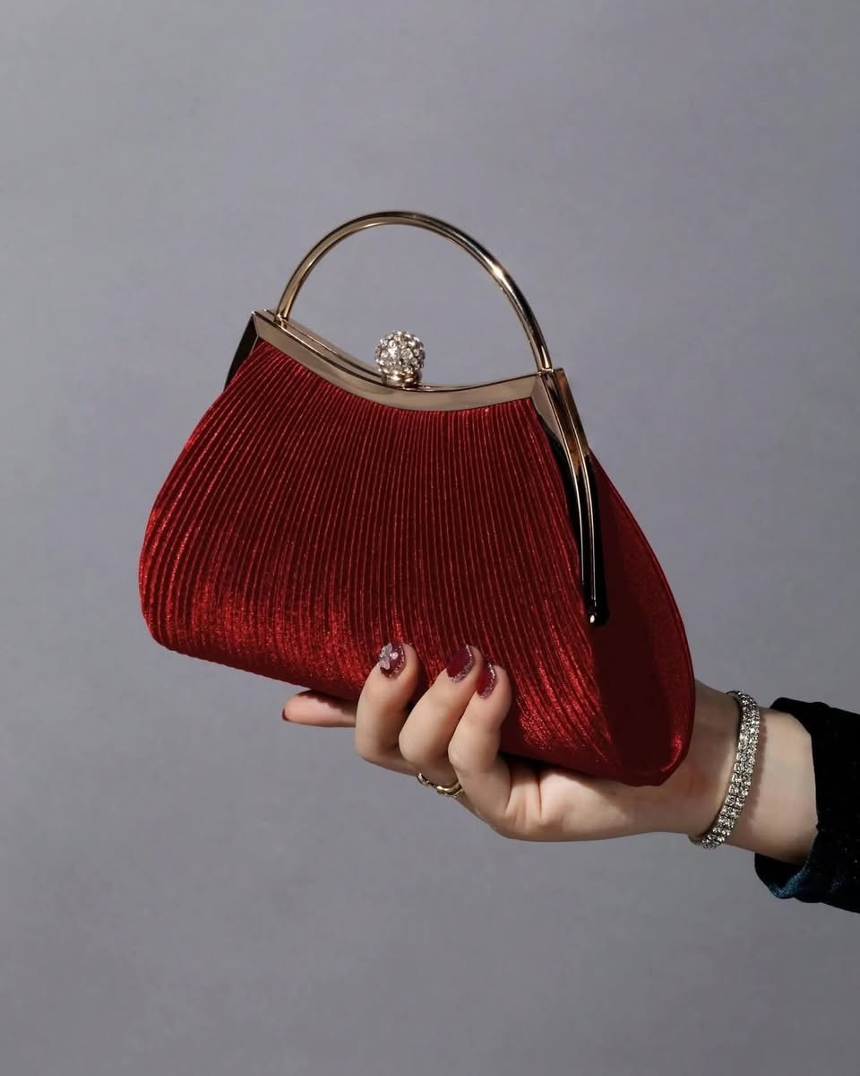 موديلات جديده حقائب نسائيه ♥️✨
مدة التوصيل خلال اسبوعين 
السعر ٢٥ فقط 
والتوصيل ٣ جميع محافظات العراق 
عرووض العيد
للحجز والاستفسار مراسلة الصفحة
يتوفر توصيل داخل العراق فقط


**إذا كنت صاحب هذا الإعلان وتريد حذفه لأي سبب، رجاءا أرسل رسالة إلى الدعم الفني**