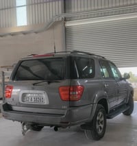 تيوتا سيكويا 2004  وراد امريكي  مكينه 8_ 4/7 تدبل سوبر  موافات. SR5 ما...