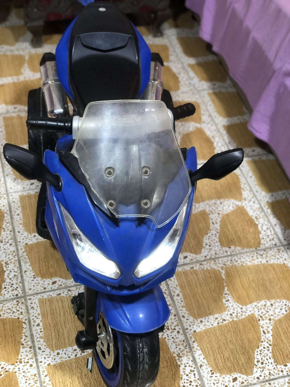 ماطور اطفال شحن شغال مستخدم قليل جديد حتى الباكيت والشاحنة موجودين……بـ 85الف
مكان في الموصل


**إذا كنت صاحب هذا الإعلان وتريد حذفه لأي سبب، رجاءا أرسل رسالة إلى الدعم الفني**