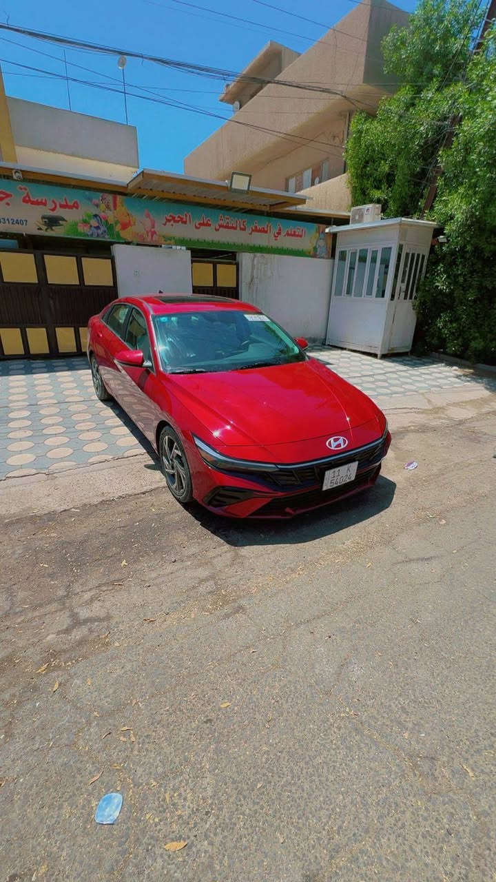 السلام عليكم 

النترا هايبرد موديل 25 

فول مواصفات فئة المتدد

مواصفاتها 

بصمة تشغيل 

فتحة سقف 

داخل الجلد ابيض تدفئة تبريد

دخول جديد 

ماشية 6 مشي امريكا 

رقم بغداد باسمي 

هزة جديدة 

الحادث و التصليح موضح بالصور 

مكان السيارة بغداد 

السعر 173 وبيها مجال 

***********
