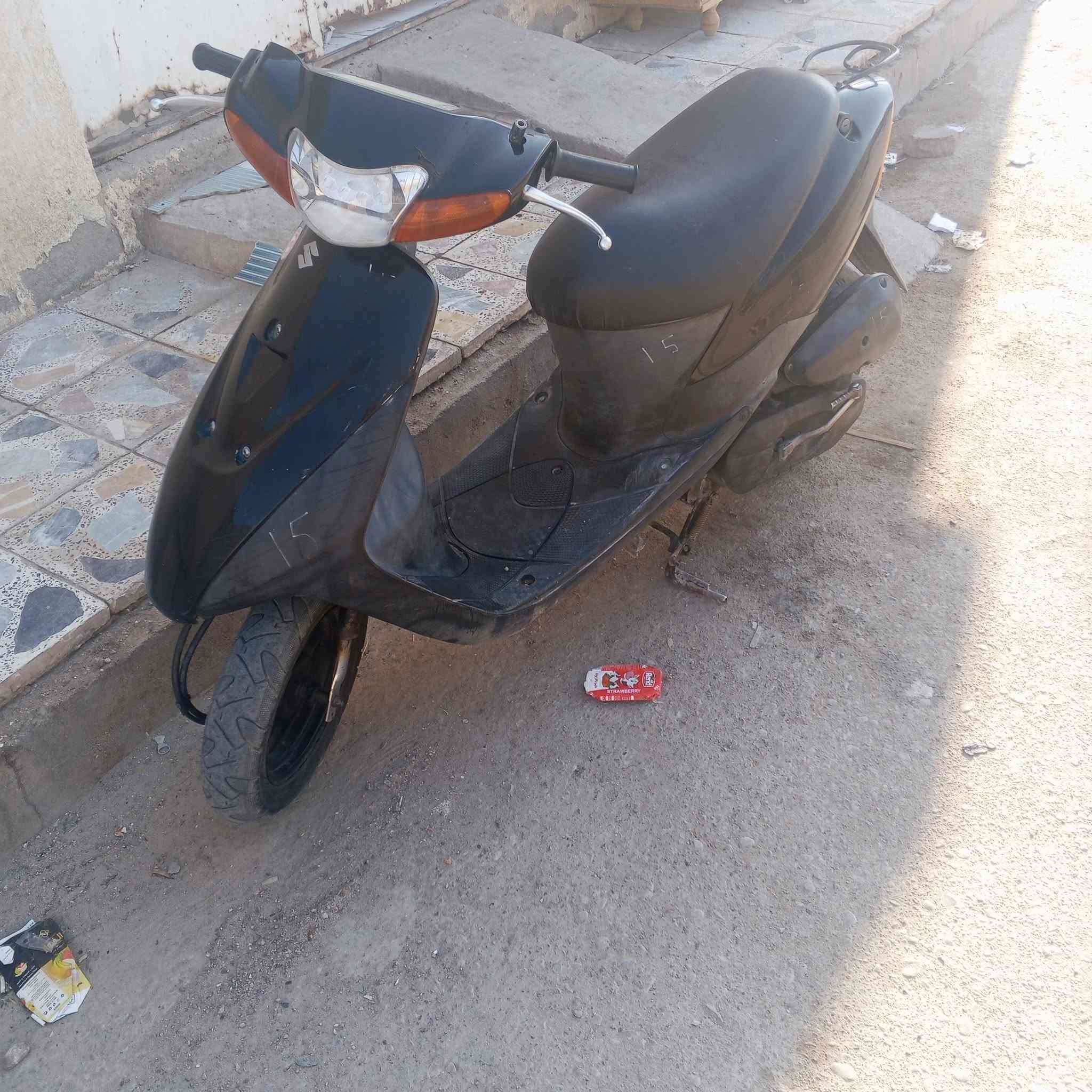 دراجه ساسوكي للبيع سعر 450 وبيها مجال مكان العماره والشرايب خدمتونا دراجه بلاديه كلها برو***********

