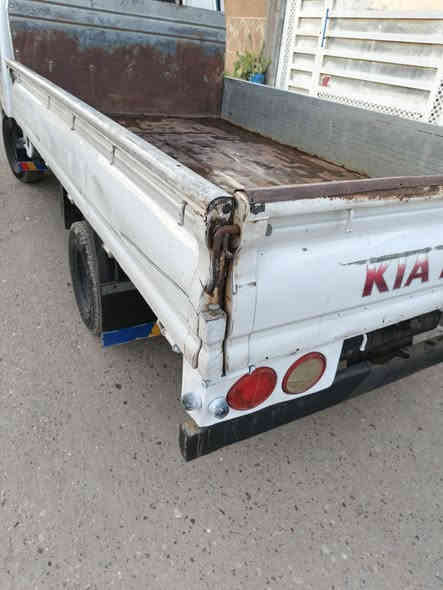 كيا  فونتيرا موديل 99 رقم بصره انكليزي تحويل ثاني يوم كير ومكينه واكسل وشاصي كفاله مفكوله القماره من الضربه والگلبه بدي دمعه تخم تاير كهربائيات كلهه شغاله حته گلوب الحزام والجرس السياره جاهزه للشغل مامحتاجه اي شي مكاني بغداد المعامل السعر 73 رقم صاحب السيارة ***********/***********ابو جعفر
