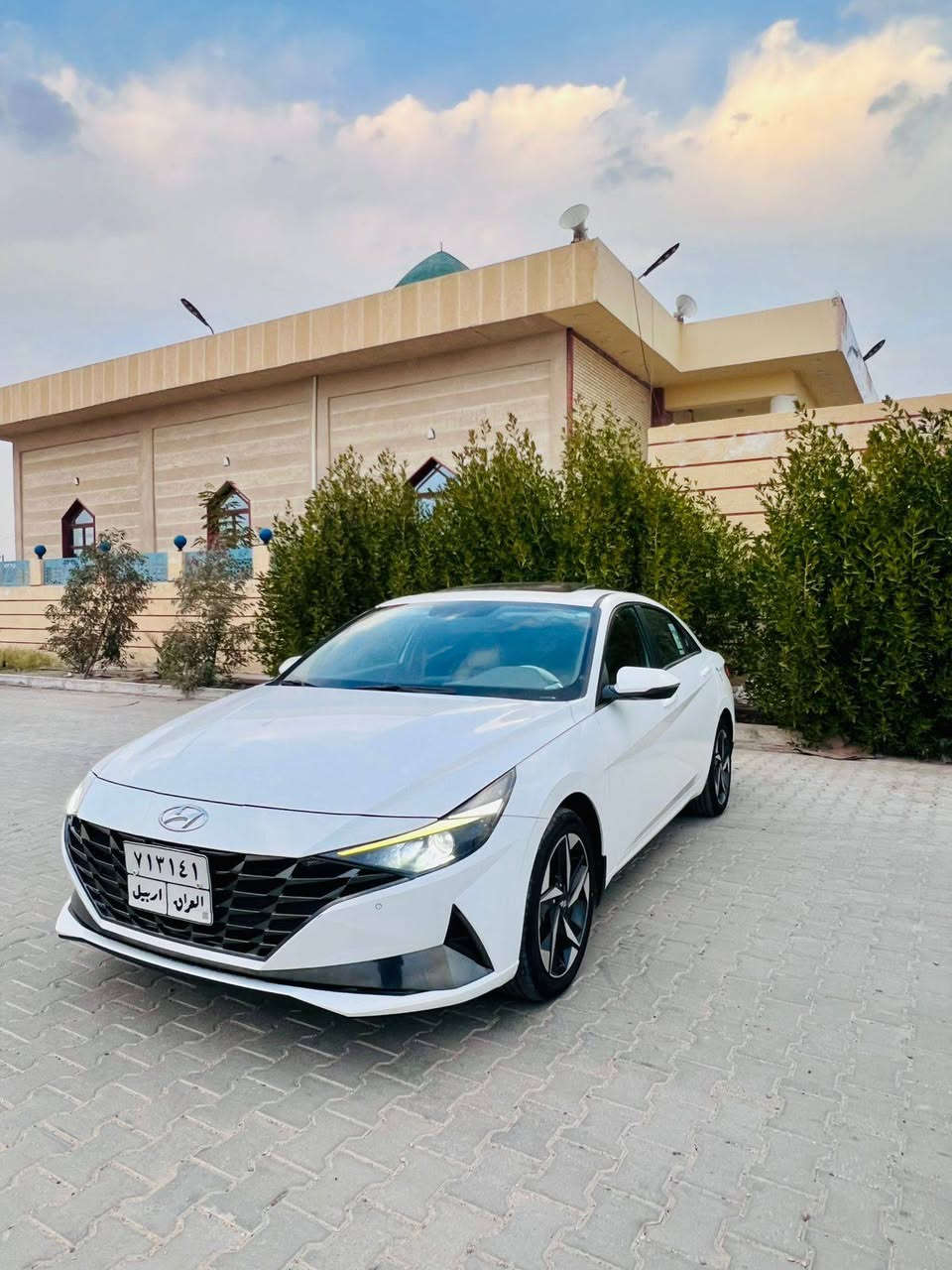 سلام عليكم.      للبيع فقط.   بدون مراوس .
النترا 2022 اربيل تحويل وكالة ماكو اي مشكلة خليجي كفاله عامه محرك 2000 دوش  فول مواصفات 1/1 اخر موصفات 
فتحه سقف 
اشارت مري 
اشارت ترحيب. لد امامي فولللللل هواي مواصفات بيها. السعر 158 وبيها مجال قليل حك الجيه ماكن السياره نجف للستفسار رقم الهاتف 
***********
