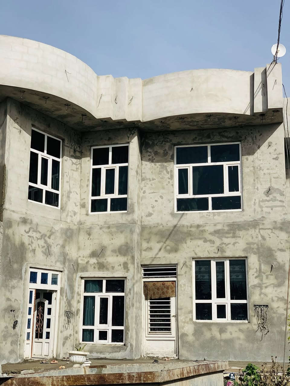 أحد أعمالنا في الضلوعيه✅
نُقدّم
أعمال تنفيذ وتشطيب متكاملة بجودة عالية ودقّة في العمل،
خبرة في أعمال اللبخ بالإسمنت، التشطيبات الداخلية، والترميم

ننفذ ونشرف على بناء البيوت السكنية من الأساس إلى التسليم، مع تصميم هندسي، تنفيذ دقيق، وضمان الجودة والالتزام أساس بصمتنا.

ثقتكم مسؤوليتنا… وجودتنا عنواننا

للتواصل :*********** ✅
