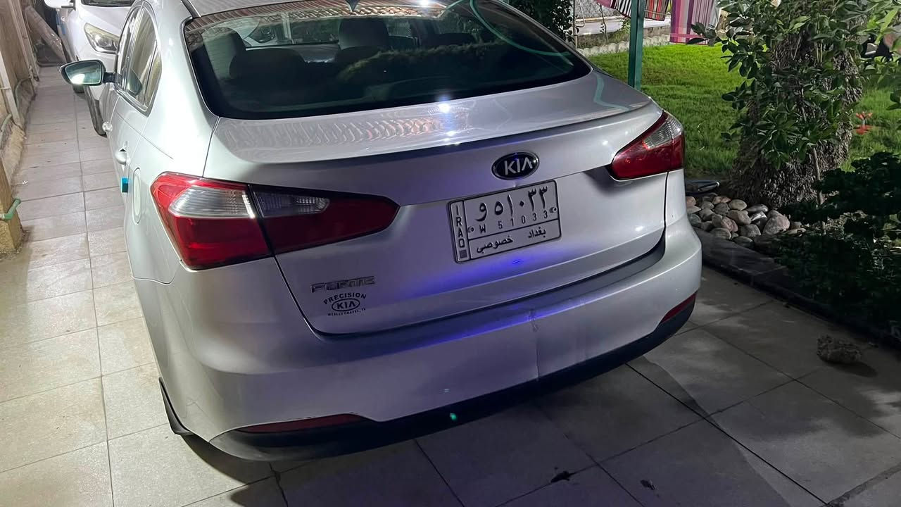 كيا فورتي ٢٠١٥
السيارة وارد امريكي حادثها دعامية وبنيد
رقم الشاصي مرفق بالصور
ايرباك دركة و دشبول الباقي سليم
السيارة مسويلها ادامة من كلشي
منظومة تبريد تحوير ممتازة وجديدة
صدر جديد 
السيارة ماشية ١٤٥ الف 

السعر ١٠٠ ورقة وبيها مجال بسيط للشراي

للتواصل
***********
