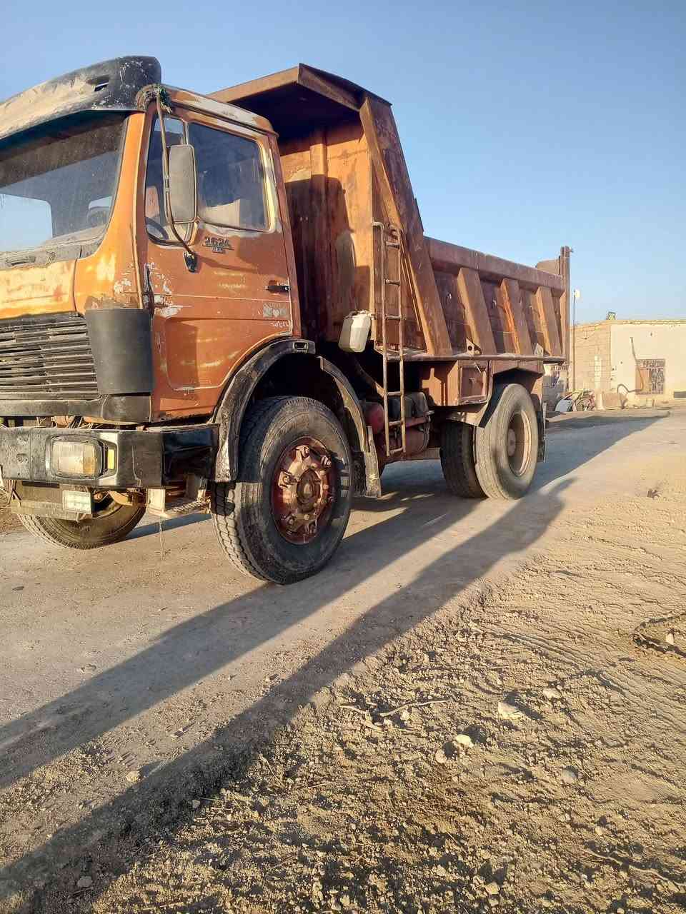 السلام عليكم البي للبيع 75المكان ميسان الاستفسار على الرقم***********
