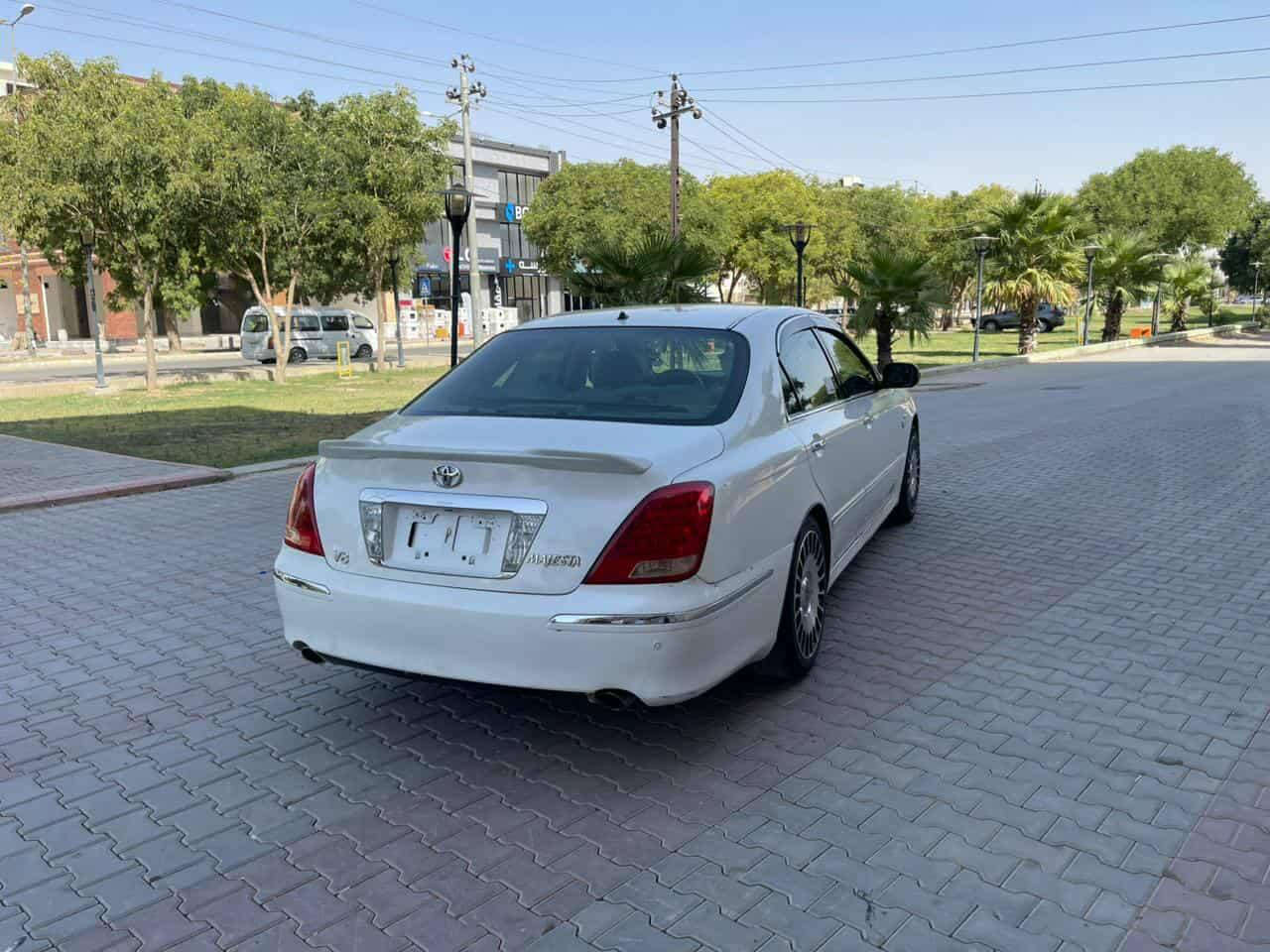 بەناوی خوای گەورە
ماجێستای ۲۰۰٥ ساخ ساخ
هەموو گیانی بەشەرت
لۆک لۆکە
۱چەمەلەخی بۆیاخی ئەوروبایە یەک بستیش بۆیاخی خۆمانە  
بۆ نوقسانی مەگەڕێ
فول مواسەفات بەس سڵایت نییە 
لە سلێمانیم
*********** السليمانية, العراق
