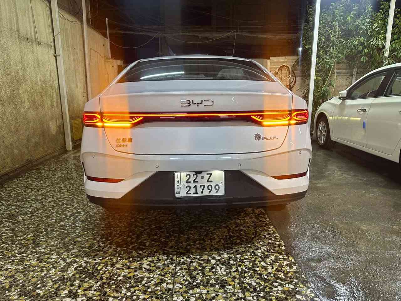 � تم وصول وجبة جديدة 🔥
🚘 سيارة BYD Qin Plus
📌 مرقم وجاهز – رقم أربيل الدولي الجديد
📄 وكالة + تحويل عقد مجاناً

✨ المواصفات:
🔹 محرك 1.5
🔹 هايبرد اقتصادي
🔹 شاشة وسطية
🔹 كاميرا خلفية
🔹 مصابيح أمامية LED
🔹 مرايا جانبية كهرباء مع إشارات
🔹 شاشة عدادات رقمية
🔹 تكييف أوتوماتيك
🔹 داخلية جلد
🔹 إيربك (وسائد هوائية)
🔹 حساسات ركن
🔹 وبيها بعد مواصفات أخرى

📞 للاستفسار:
***********

📍 العنوان / بغداد _ الكراده
