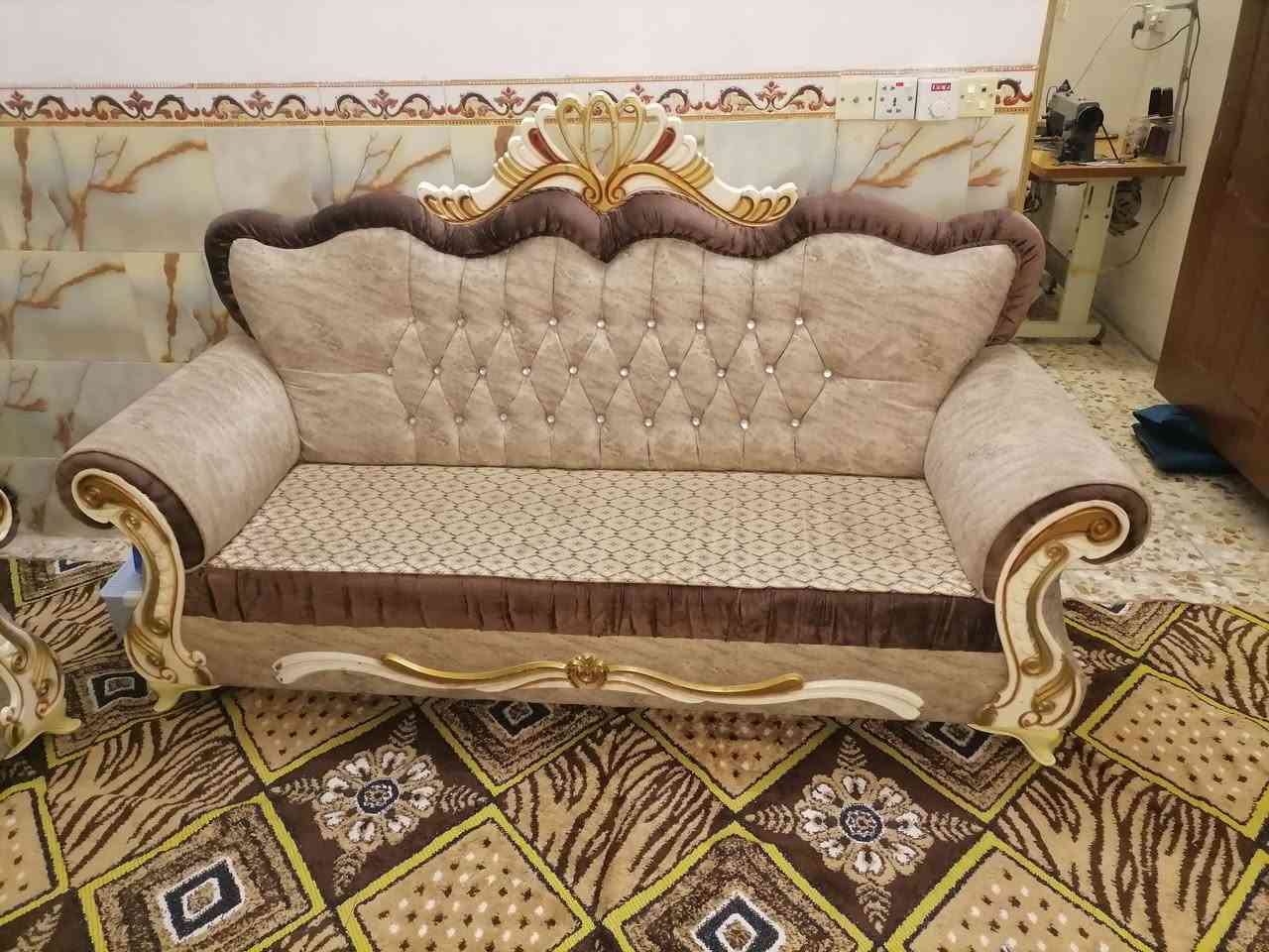 السلام عليكم ورحمة الله
من رخصت الادمن
تخمين نضيفات جدا ١٠ مقاعد للبيع سعر التخم الواحد ٣٥٠ للتواصل ***********
