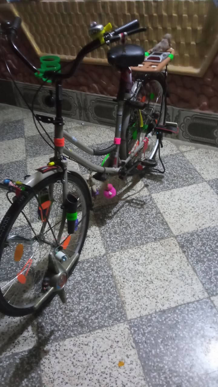 بايسكل للبيع موديل 22 مشاركه بيدي سعر 170 وفي مجال مكان حله ***********

