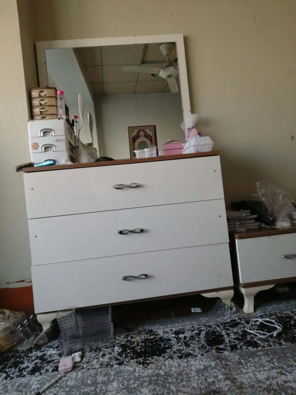 سلیمانی 5پارچە یە  
دۆشە کیشی لە گەڵە 130هەزار
مشتەری وەرە چات


**إذا كنت صاحب هذا الإعلان وتريد حذفه لأي سبب، رجاءا أرسل رسالة إلى الدعم الفني**