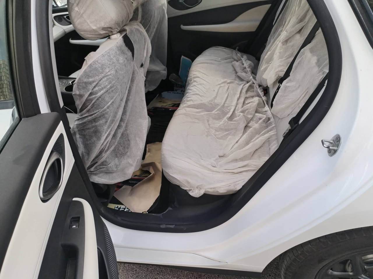 السلام عليكم رمضان كريم سيل فايف مرقمه بغداد بسمي ماشيه ٣الف ع محرك بعدها دهن الشركة بيها كفالة عامه زيرو سيارة كامل ملحقاتها وياها السعر ١٩مليون وقفلها ١٨٧٠٠قفل قفل وكلشي اكو بالسوك ١٢٣ورقه ميعجبك المنشور تخطي سويله الموقع بغداد الكرخ الاتصال ***********
