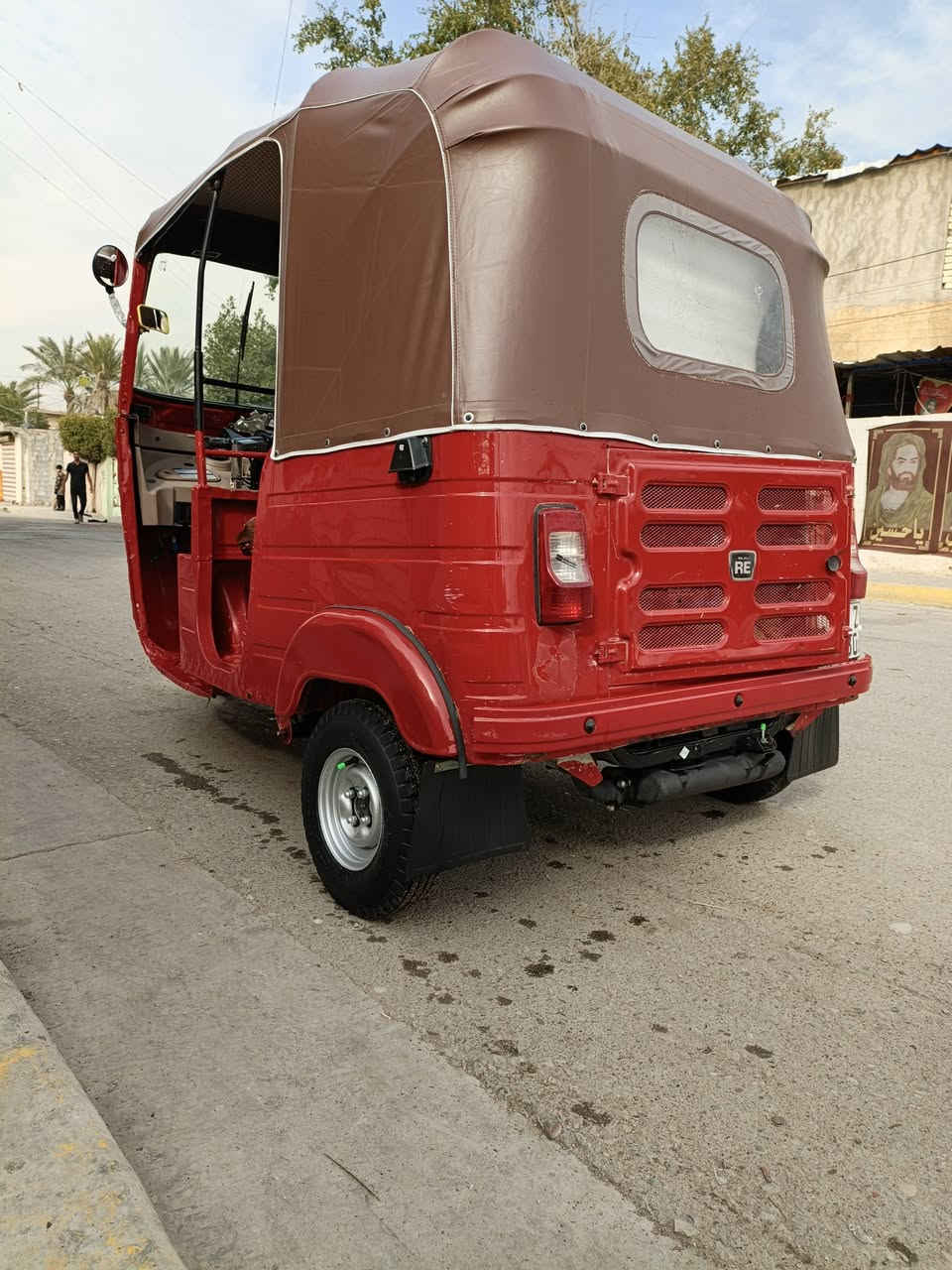 سلام عليكم تكتك للبيع موديل 2020 رقم وسنويه تحويل ثاني يوم مكينه مكفوله من تنخيص وتبخير  العنوان بغداد زعفرانيه جسر ديالى القديم مامتواحد خاص بس هاتف ***********
