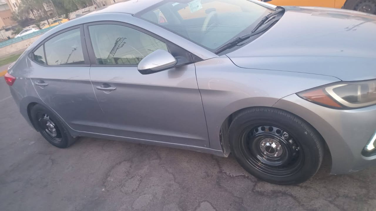 السلام عليكم من رخصت الادمن
النترا ١٧ رقم اربيل فقط دعاميات صبغ السيارة كلهة ليبل واحد مطلوبة للشركة ٢٠ ورقه 
المكان بغداد السعر ٩٠ قفل 
***********واتس المكان بغداد
