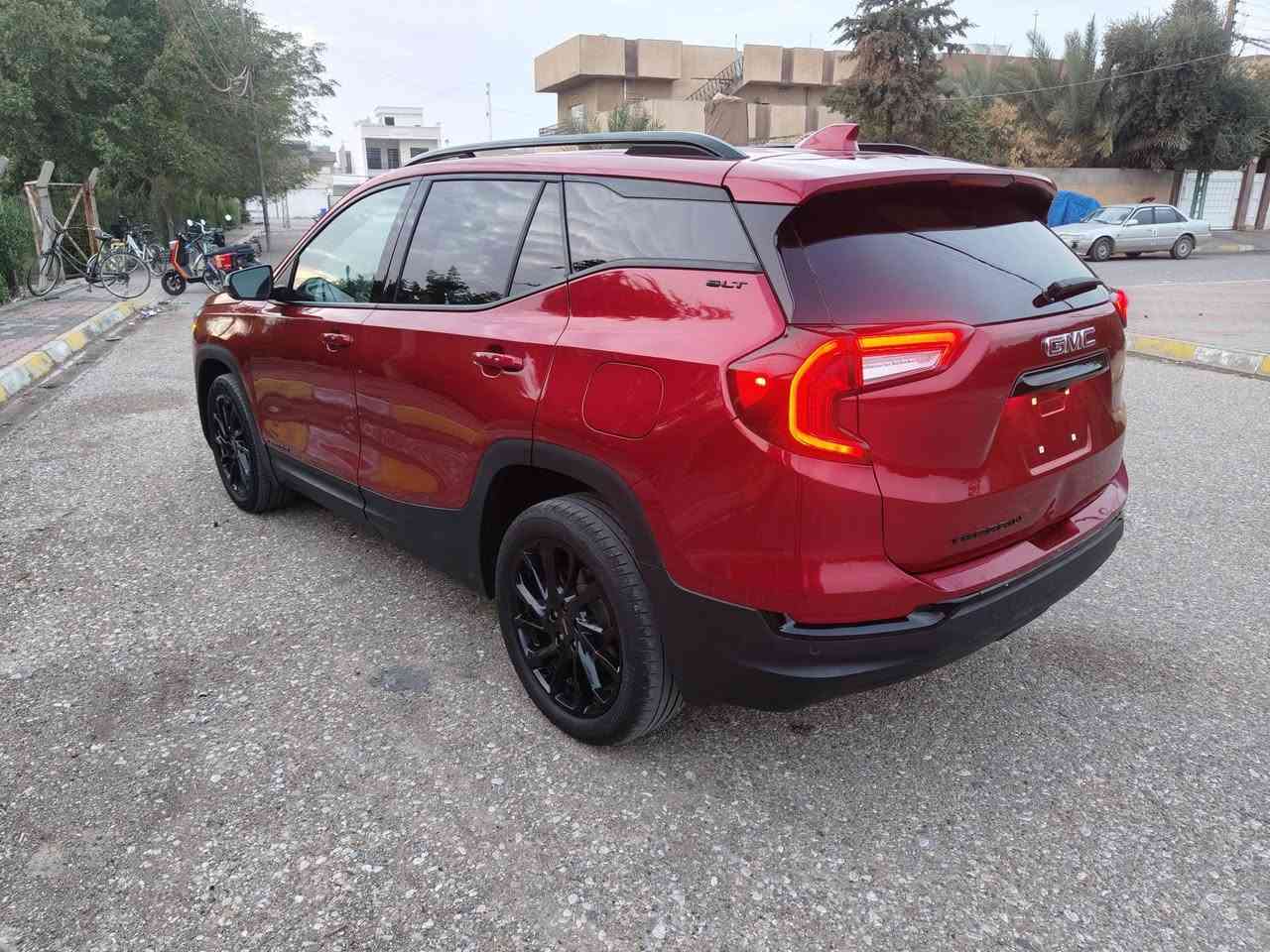 2024 GMC Terrain Slt
جمسي تيران 2024
سعر 167 بلاش 🔥🔥🔥 
مواصفات SLT فول ✈️✈️✈️
🔴 شاشه ايبات تدعم نضام اندرويد 
🔴 بصمه تشغيل بصمه ابواب تشغيل عن بعد 
🔴 مقاعد كهرباء و و جلد و تدفئه 
🔴 اتو ستوپ  و نضام پاركنك
🔴 تحكم ستيرن جهتين 
🔴 صندوق شفط كهرباء 
🔴تبريد قطعتين 
🔴 داته شو 
🔴 ليد نهاري و لايت 3 عدسات
🔴 كوشن غزن 
🔴داخل فورميكا
🔴 4 كامرات 
🔴 حساس امام و خلفي 
🔴 رادارات امام و خلفي و جوانب 
🔴 توقف ذاتي و قياده ذاتيه
🔴 ستيرن تدفئه 
🔴 نضام منحدرات
 ............................................................................
🔴 حادث سيارة جاملغ امام واحد صبغ فقط 
🔴 ارباك استيرن و برده طاك راجع بلادي شركه 
🔴 دزلي رساله واتساب ادزلك صور حادث و فيديو للسياره 
🔴 سياره بدون رقم يترقم سليماني اربيل دهوك شرط ترقيم ويا مده 60 يوم للترقيم تكلفه رقم 15 ورقه 
🔴 مكان سياره كركوك 
🔴 للاتصال ***********
