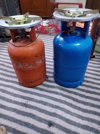 قناني للبيع مال سفرات ايرانيه اصليه حجم 5 كيلو سعر ثنينهم 45 شاري اتصل...