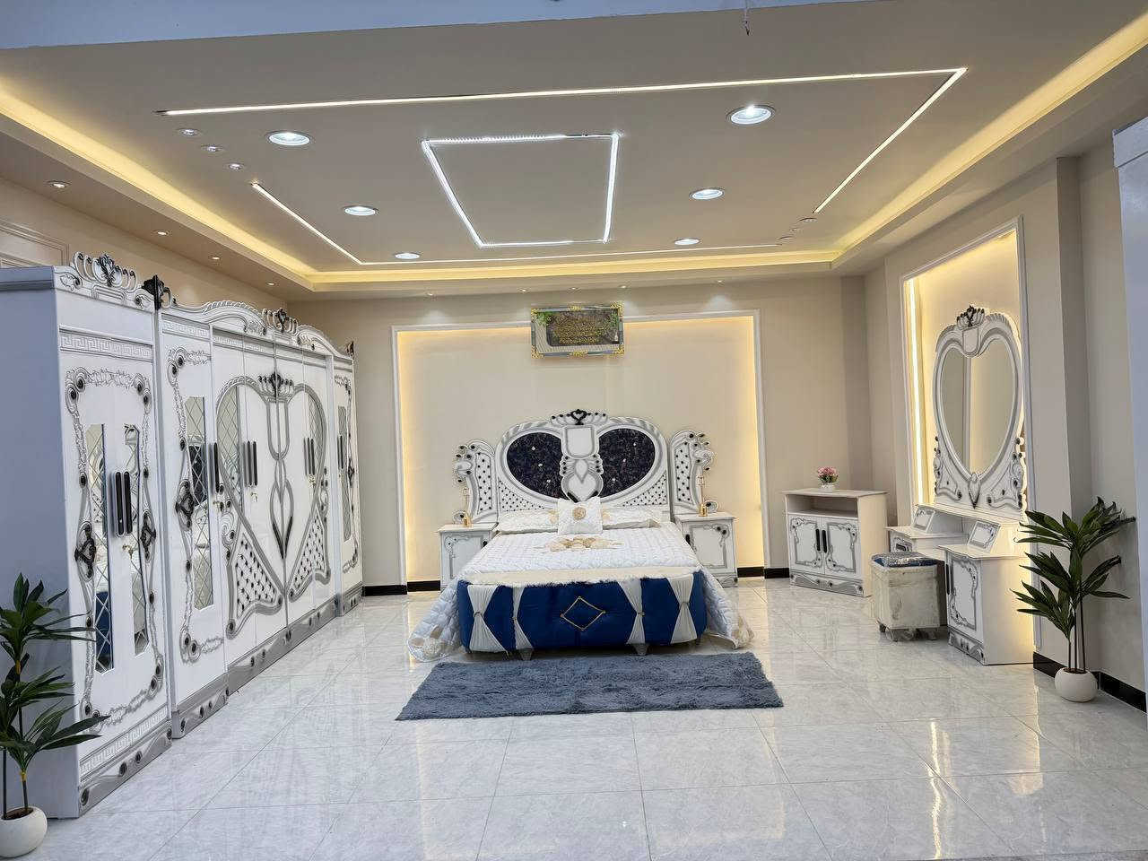 غرف نوم 10 و 8 قطع و6 قطع 
السعر  مليون و 100 
التفاصيل كامله موجوده للقطعه التعجبك


**إذا كنت صاحب هذا الإعلان وتريد حذفه لأي سبب، رجاءا أرسل رسالة إلى الدعم الفني**