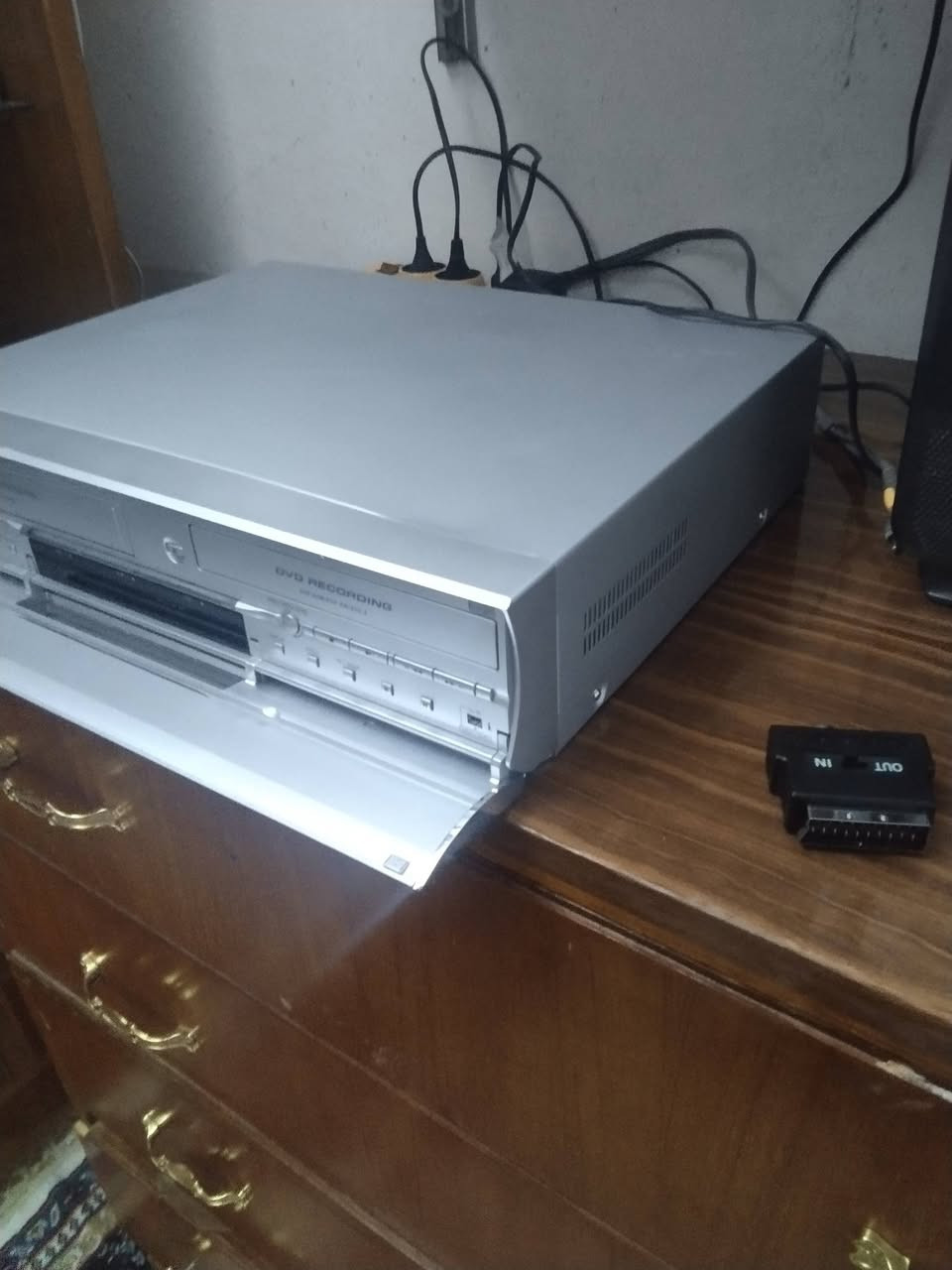 للبيع فيديو ودفيدي وهارد مشترك يوجد توصيل السعر ١٠٠ مكاني موصل


**إذا كنت صاحب هذا الإعلان وتريد حذفه لأي سبب، رجاءا أرسل رسالة إلى الدعم الفني**