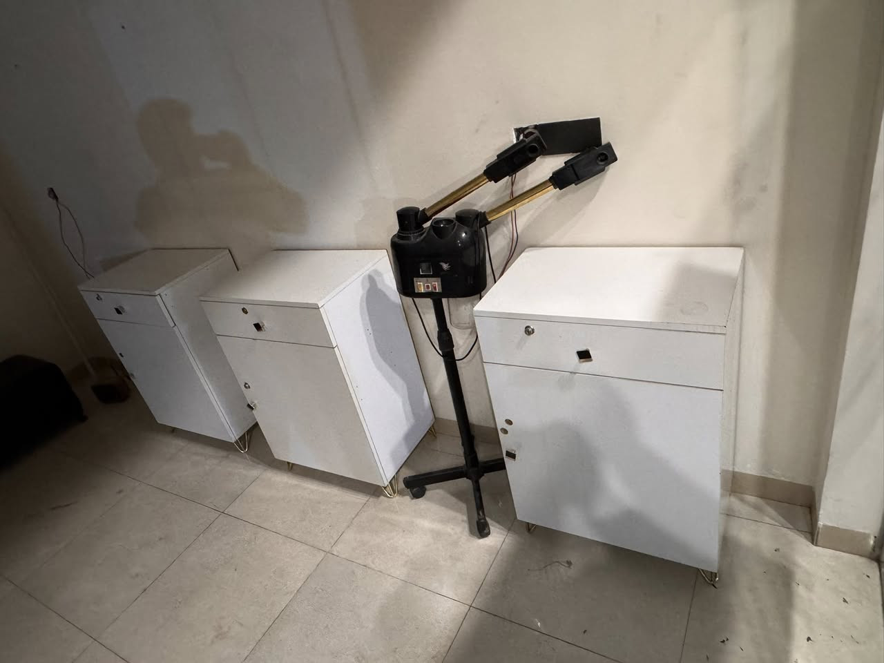 غراض حلاقه للبيع
3ميوزه 3مرايات 3كراسي جدد ملفوفات سلفون جهاز بخار مغسله سعرهن مناسب توصل خاص


**إذا كنت صاحب هذا الإعلان وتريد حذفه لأي سبب، رجاءا أرسل رسالة إلى الدعم الفني**