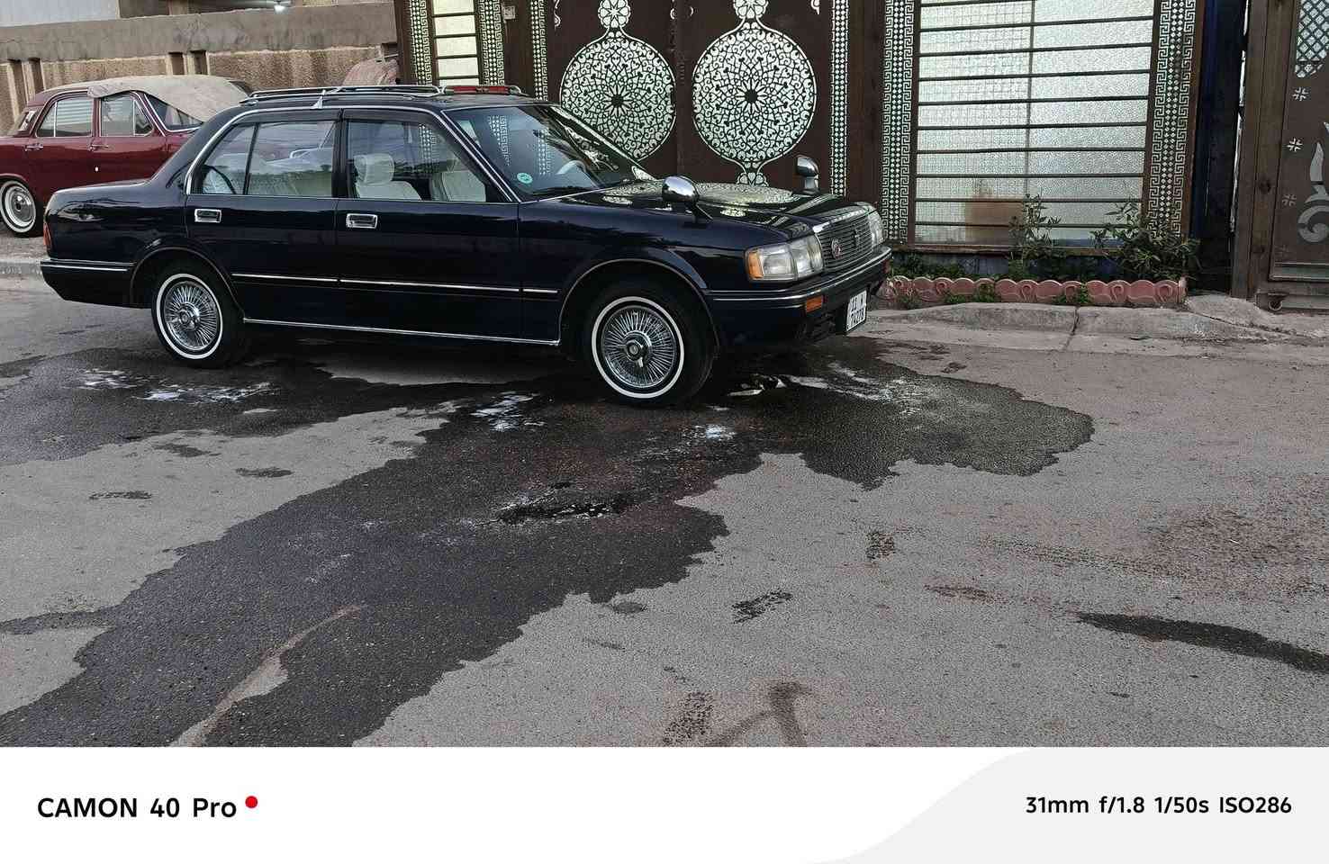 ***********سلام عليكم تويوتا كراون للبيع السعر ١٢ للبيع بلاديه بدون صبغ المكان بغداد حي العامل
