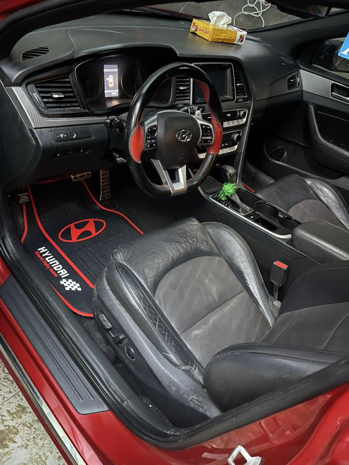 سوناتا 2019 السيارة 1/1 فول اعلى فئة ماشيه 60 الف ، محرك 2.4 كفاله ، رقم بصرة حرة تحويل ***********
