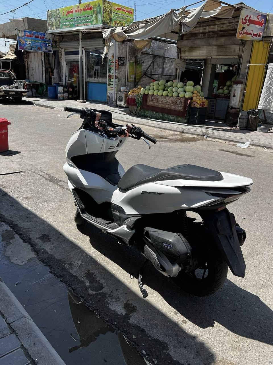 السلام عليكم دراجة PCX كوري جيل الرابع مكينه 160cc مكفوله كفاله عامة عده شخوط بسيطه بل كفرات وحساس الازدحام وحساس الاستان ما يشتغلن دراجة شلعه ومعدل خير من الله وبيها ستيرن رياضي كرزي سعرها 15 وبيها مجال حك الجيه فقط لتواصل ***********
