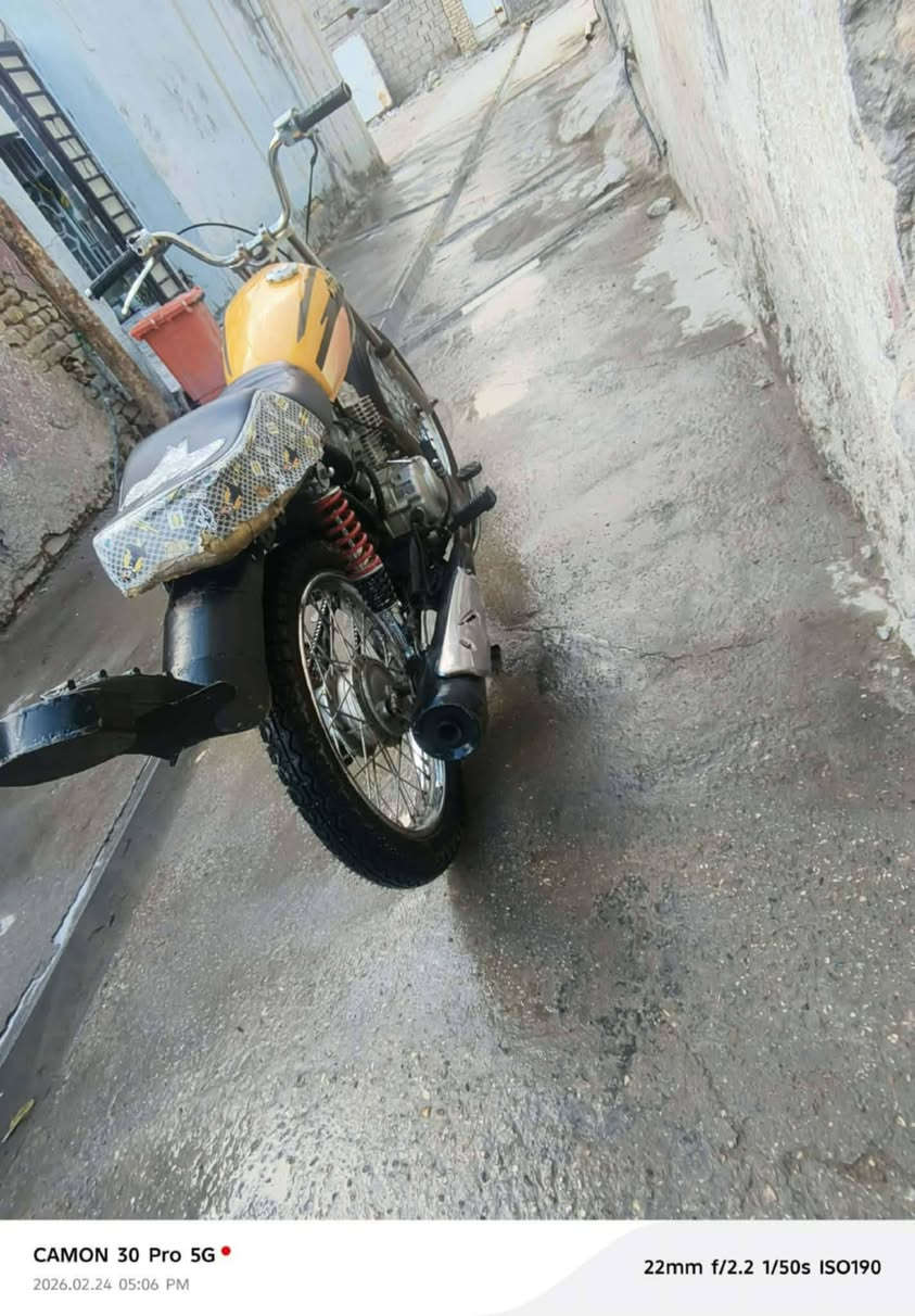 السلام عليكم متاح نامه شاصي وراق مديل 2015 والمكينه 23 ولباقي 24 السعر 450 وبيها مجال لشراي رجاء المو شراي لا يجي ويسولف هاي صور ونصبت دراجه وكلشي وضحت نضافه كدام عينك  مستعجل ع البيع بسبب ضروف لمكان لحمزه لغربي سوق العرب


**إذا كنت صاحب هذا الإعلان وتريد حذفه لأي سبب، رجاءا أرسل رسالة إلى الدعم الفني**