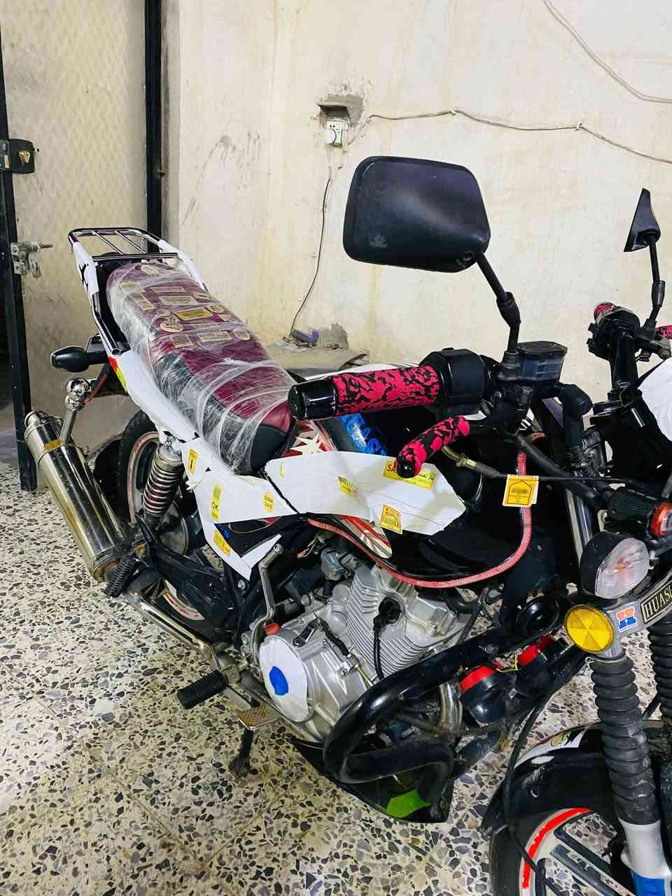 سلام عليكم هيوشه ٢٢ كلش نضيفه مسجله تحويل ثاني يوم مكينه فول تجي تجيك بعينك الشراي اتصل مليون و٤٠٠ وبيها مجال لشراي اتصل ***********
