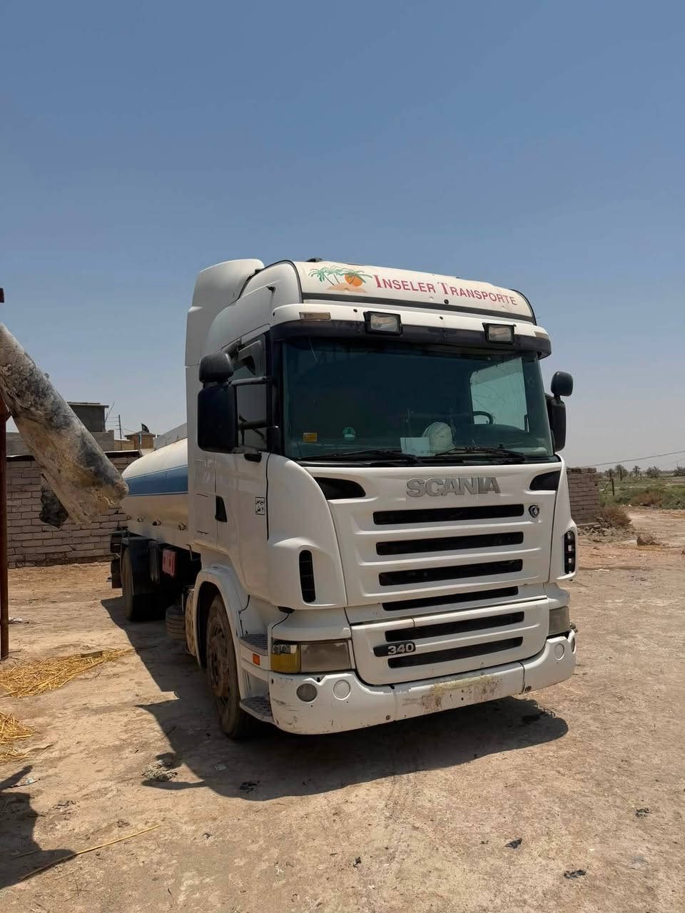 البيع دنكر حموله ١٦ طن رقم بصره سنويه منتهيه صار سنه تخم تاير مكينه مكفوله من كلشي السعر ٢٠٠ قفل شاصي ابلاد ماطول العنوان البصره القرنه رقم الهاتف ***********
