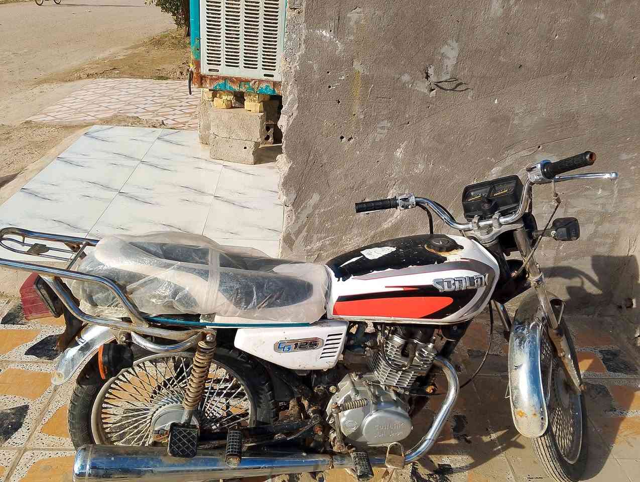 السلام علیکم تایکر 23 اوراق للبیع العنوان بابل محاویل ناحیه الامام الاستفسار اتصال ع رقم ***********
