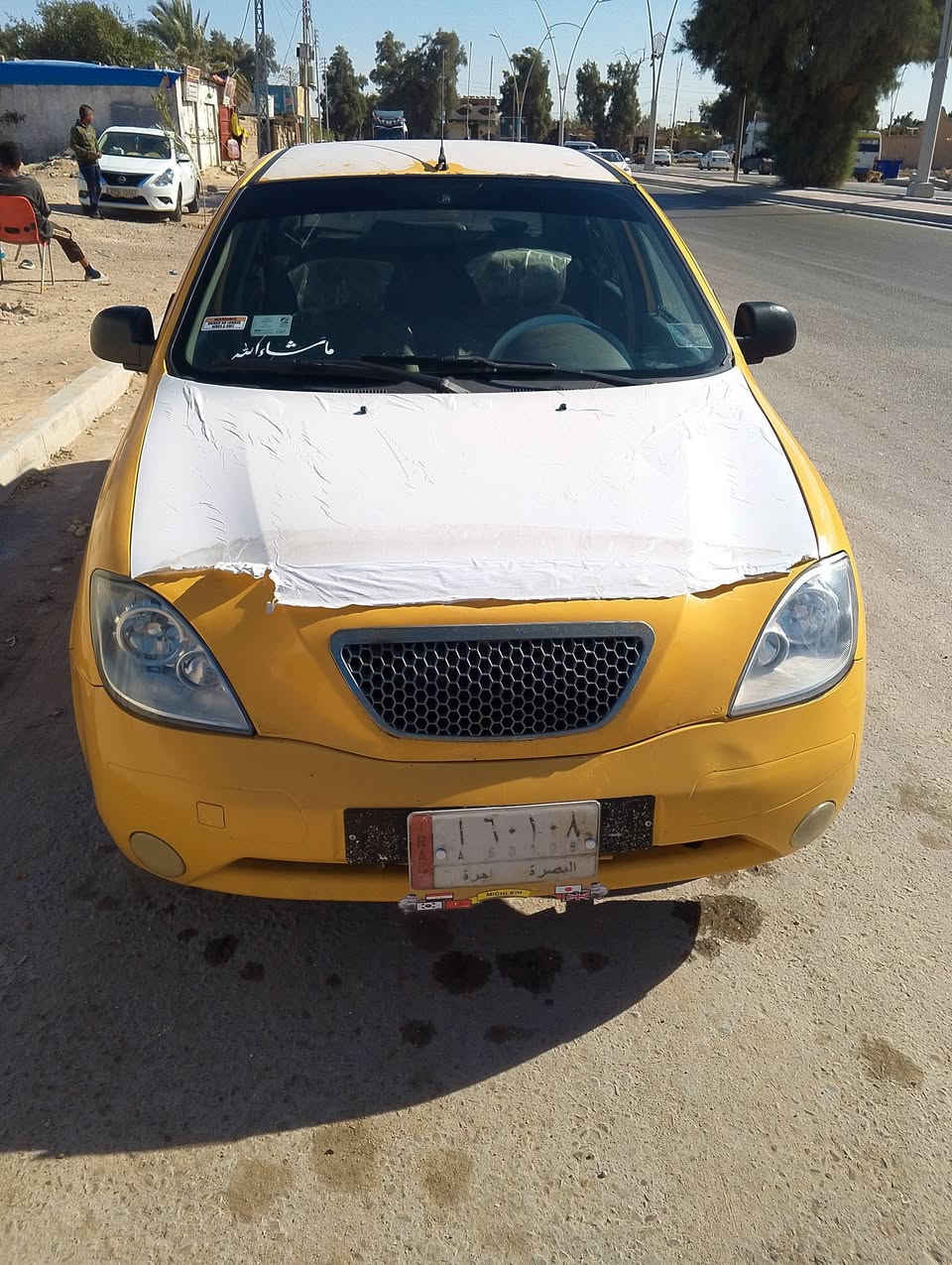 السلام عليكم طيبه 2015 كفاله ضربه وتبديل فقط الدوس مرشوشات وبيها دحجه بسيطه بلمدكر وبلباب شوي فقط جاهزه للاخير مكينه كير حداده تبريد راعيها صديقي يريد تحويل السعر 37 وبيها مجال مكاني الزبير ***********
