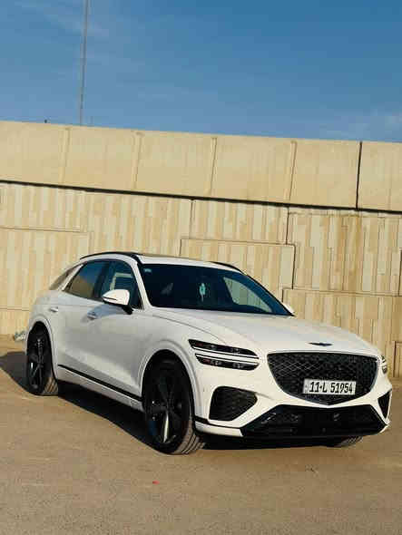 Genesis GV70 
23
2.5 T
ماشية 12 الف km
شاشة عدادات digital 3D
كامرات بالعدادات عند الاشارة يمينا ويسار
بانوراما
كشنات كهرباء امامية تبريد تدفئة 
كشن سائق مساج /ميموري
كشنات سايق وصدر وضع الركوب المريح
الوان محيطية
كشنات جلد مخمل لون ازرق غامق
بصمة اصبع خزن 
                                                               Awd
شحن وايرلس
جنطة كهرباء
بردات خلفية
ارضيات اصلية
غطاء بردة الصندوق موجوده
- [x] 4 كامرات محيطية.   
‎              رادارات امامي خلفي جانبي شغالات
ويل 21 + تايرات مشلان البلادية 
رقم بغداد جديد
حادث جانبي تبديل جاملغ بلاد ومصبوغ تعديل حافة باب السائق مع صبغ ربع الباب تقريبا .. صور الحادث مع الاعلان
تقرير carfix موجود
VIN: KMUMADTB4PU130723
السعر : 340 ورقة
للتواصل ***********
