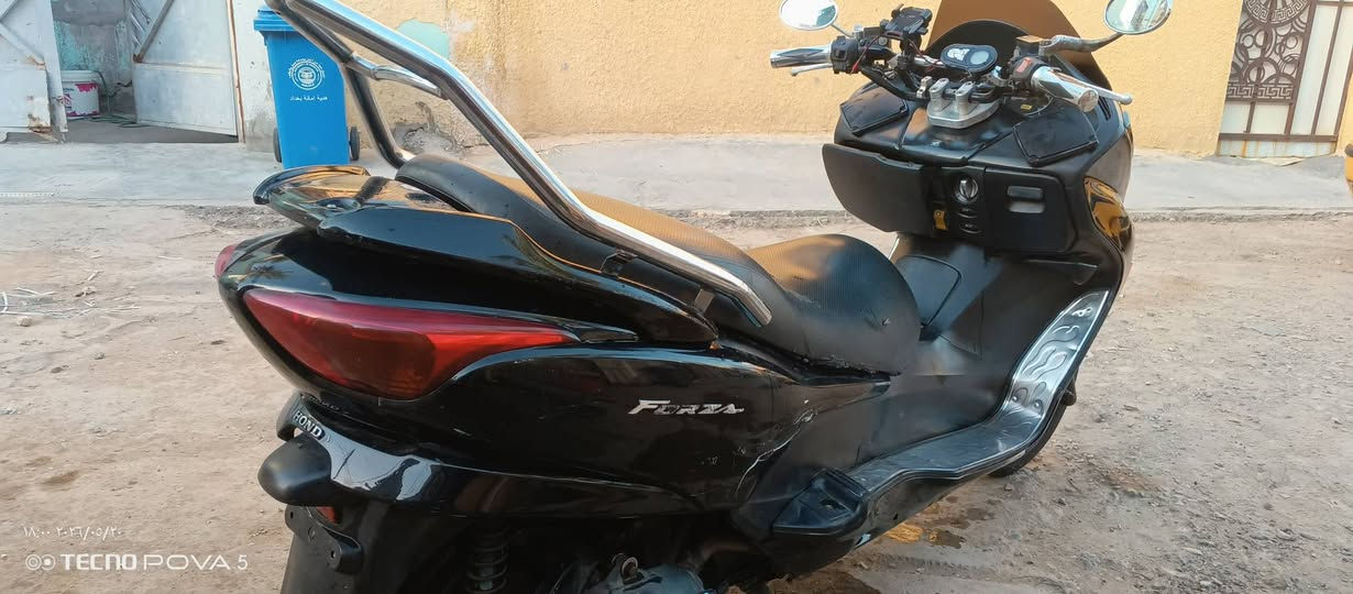 فورزه 08 بصمه عميه بلاد كهربائيات شغاله محرك مبدل فقط رنك ما مفتوح
مانع سرقه 

***********

بغداد 
السعر 850

Mb3مع صافرة انذار للسرقه 

الاضافات 

دوسات نيكل 

يدات نيكل 

مري اصليه 

ستاند سل ستيل 

سبايدر سل ستيل 

جنطه طويله 

دهن مداريها ام زويل 

الكفرات 80٪

اوراق كامله مع المنفيس والكمرك ووصل الكمرك يعني تروح ترقم كبل
