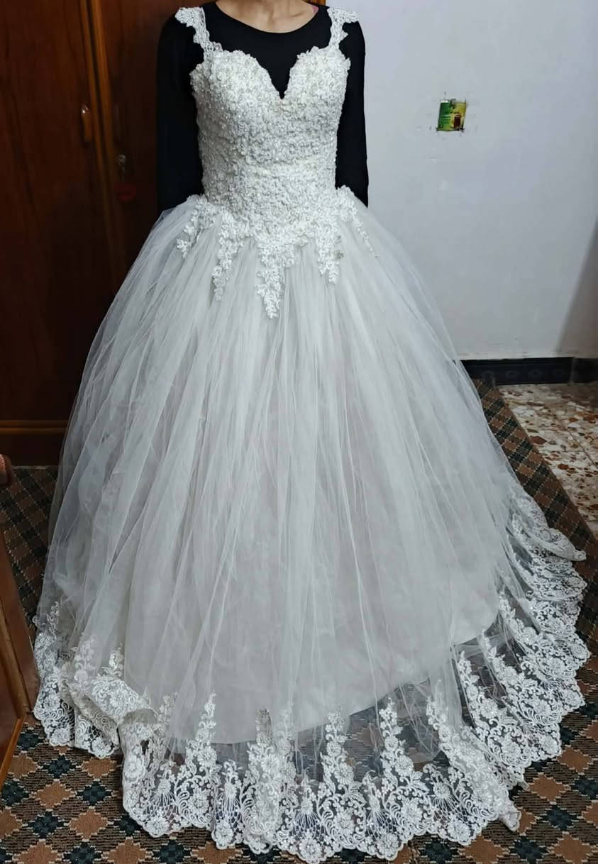 بدلة عرس نظيفة جدا .. استخدام شخصي .
السعر عالخاص


**إذا كنت صاحب هذا الإعلان وتريد حذفه لأي سبب، رجاءا أرسل رسالة إلى الدعم الفني**