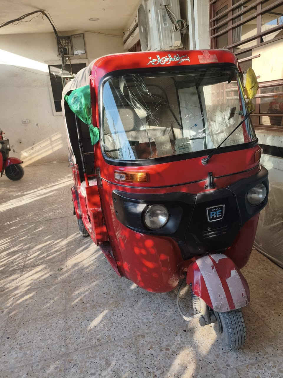 سلام عليكم تكتك موديل 2019شهر4 
اوراق المصطفئ كامله7
مكان بلديات. سعر 4600
***********
