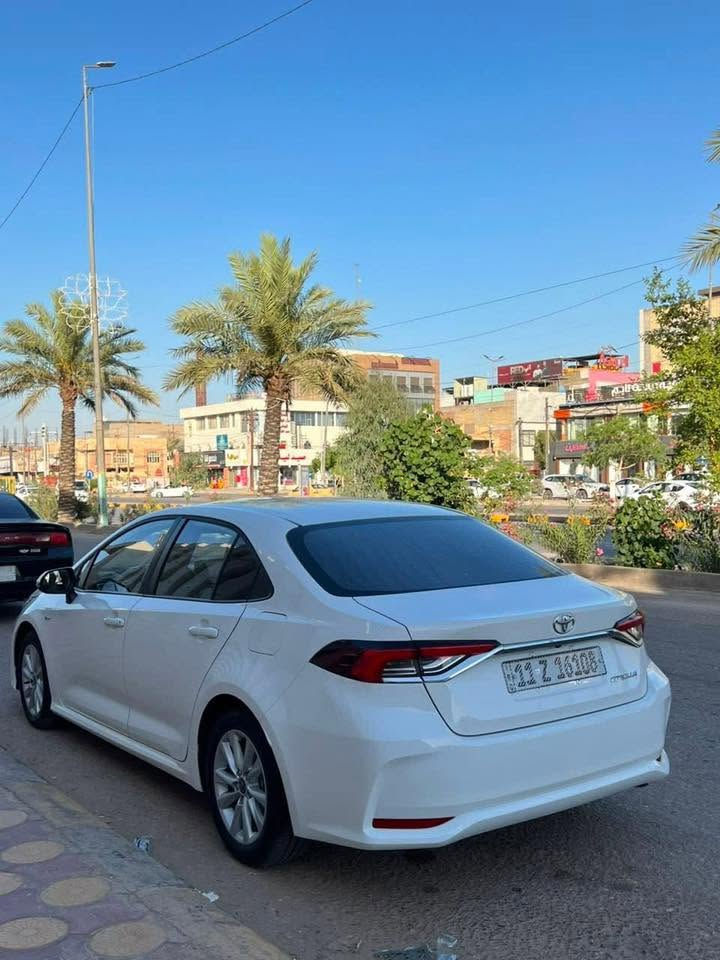 كورلا هايبرد 2025
ماشيه 32 الف 
عنواني بغداد 
كفاله عامه عدا الرصعه بلجنطه
السعر 143 
‭0783 003 0073‬
