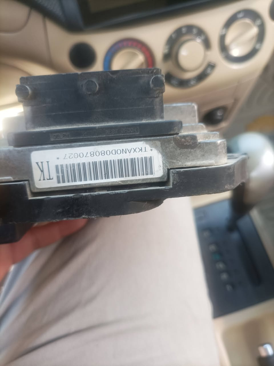 ضفيرة وعقل افيو مسكر خليجي اوتوماتيك للبيع مكانهن حله للاتصال ***********
