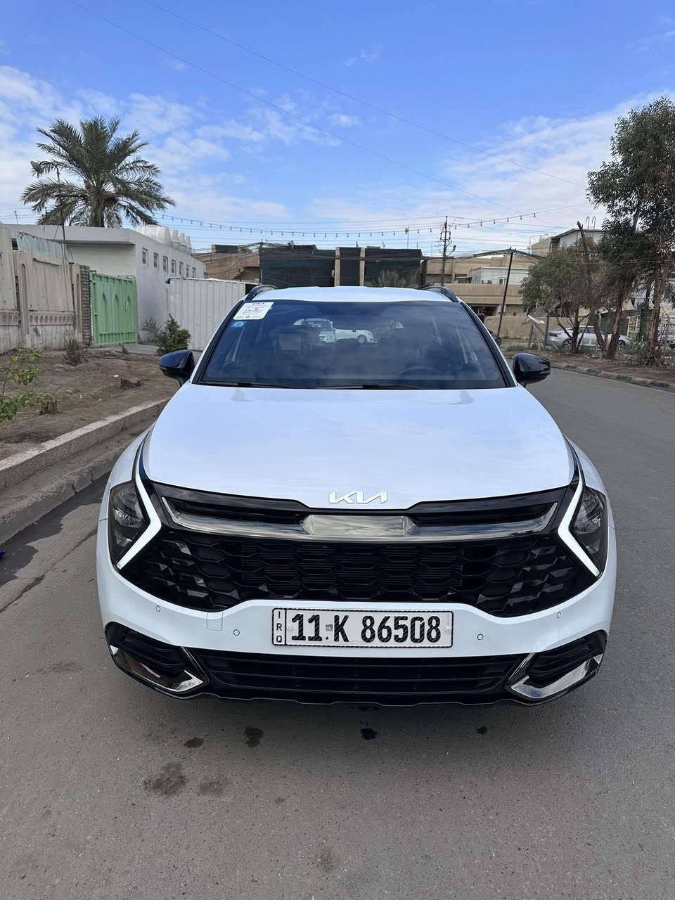 كيا سبورتج موديل 2025 بلاك ادشن شركة الدولية أم الضمان ضمان خمس سنوات او 100 الف كيلو للسيارة على وضعية الشركة كفالة عامة من الرصعه والبارد والشخط ماشية 10 كسر زيرو 
السيارة محرك 2000 دوش والسيارة رقم بغداد الجديد وبأسمي .
مواصفات السيارة :
بصمة تشغيل عن بعد شاحن واير ليس شفتات ستيرن كشنات كهرباء كشنات جلد تدفئة بالكشنات وتدفئة بالستيرن سايد بريك بصمة داخل زيتوني قطعتين تبريد جنطة كهرباء لد امامي خلفي مري شفط ثلاث تحكمات انظمة قيادة حساس خلفي امامي دشبول ايباد.
والمكان السيدية
والسعر 248$
وهذا رقمي ***********
