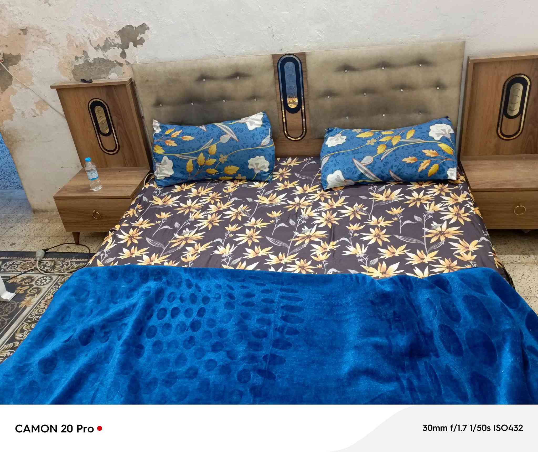 السلام
السلام عليكم غرفه تركيه ست بيبان للبيع السعر 300 نظيفه جدا جدا نظافتها 95% مكاني بغداد العلاوي شارع شيخ معروف رقم الهاتف***********
