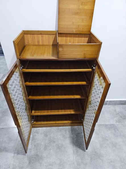 للبيع جزامه جديدة جديدة جديدة إشتريناها و طلعت مو نفس الشكل الي نريدة ، للبيع بسعر ٧٠ ألف موجودة في دهوك/ القرية الفرنسية ٢.

بوفروتني ب ٧٠ هزار 
كلك ني
دهوك / كوندي فرنسي ٢
*********** دهوك
