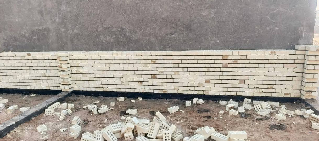 عندي خلفات ثنين بناء نشتغل ع دبل او قطعي شغل نضيف واستلام مهندس ولتزام بلموعد اتصل وتدلل ‏‪***********‬‏ وعندي كادر لبخ ونج بانزين
