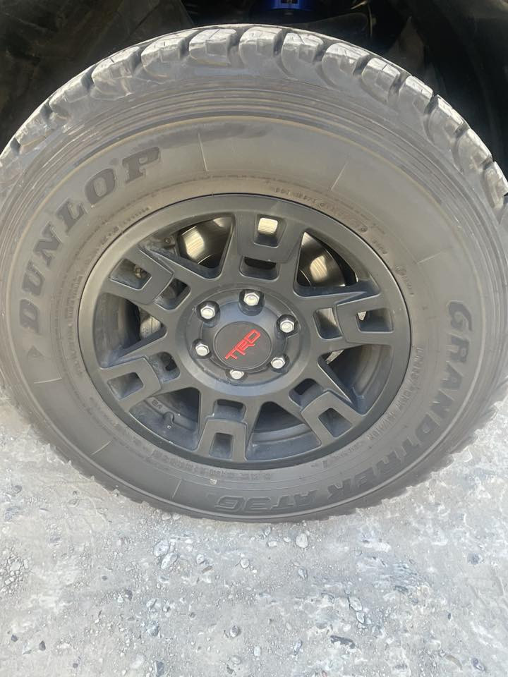 متوفر تخم دنلوب انتاج ٢٠٢٥ الاسبوع ٣١
قياس ٢٦٥/٧٠/١٧
At اول تيرين 
يعني نقشه خشنه بدون وحيف
١٠ طبقات 
يشتغل كل الظروف
مدينه 
رمل
طين
ثلج 
معروف سعر التخم بالوكاله مال دنلوب بمليون دينار 
مشتري شهر الواحد قبل شهرين ونص 
وسيارة ماطالعه خارج بغداد بعده بالجيس 
وصل الشراء موجود
وضمان ٥ سنوات 
للاستفسار عن السعر//***********
