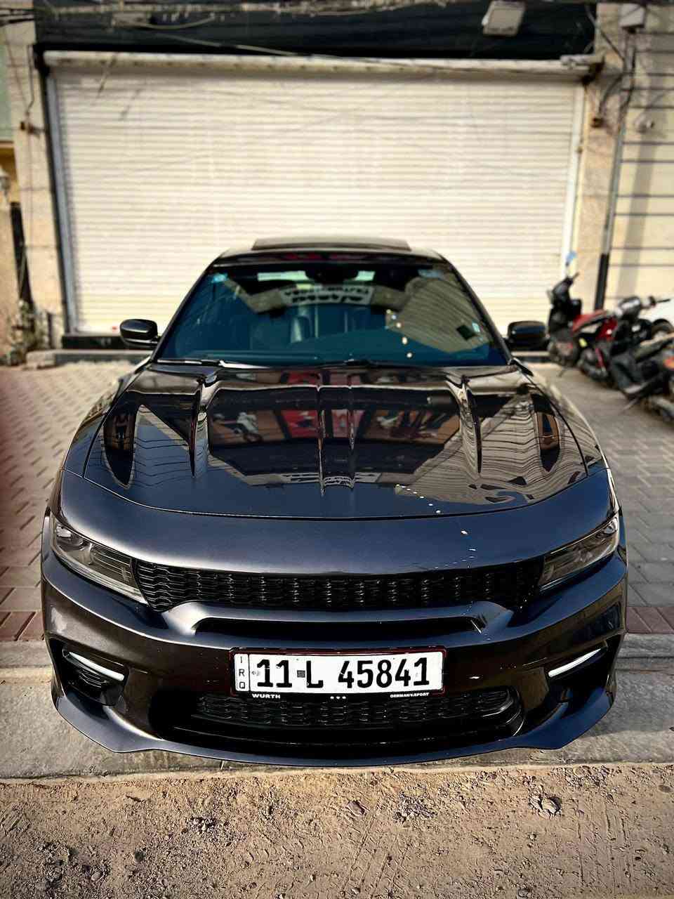 فئه. : SXT PLUS 2 فول مواصفات
الموديل : 2022 . (امريكي) . 
المحرك : . V6.  3.6L . 
العداد : 72 الف مايل

*مكفوله بدون حادث 
كفاله عامه من كلشي 
 
المواصفات :
* فتحه سقف سلايد
* تو ويل درايف
* انظمه قياده 
* دبل بصمه 2 
* كاميرا خلفية دواره
* المصابيح الأمامية زنون .
* كشافات الضباب زنون 
* دخول ذكي. 
* تشغيل عن بعد .
* شاشه كبيره نفكيشن
* كشنات الداخلية من الجلد 
* مقاعد السائق كهربائي مع الراكب 
* المقاعد الأمامية تدفئة  وتبريد 
الخلفية تدفئة 
* خزن مقعد السائق ميموري 3 وضعيات
* حساسات خلفي 
* تبريد امامي خلفي 
* تدفئة ستيرن . 
* سستم صوت
* بلوتوث تلفون . 
* محدد سرعة .  
 * حساس ب مري 
.
.. بعد بيه هواي مواصفات 
* رقم بغداد جديد
* دخول جديد 
للاستفسار / ***********
المكان / حي العدل
مكلف بل نشر اتواصل فقط اتصال
