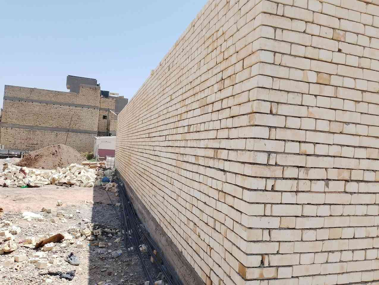 سلام عليكم خلفه بناء شغل درجة اوله  استلام مهندس اشتغل جميع مناطق بغداد ارضي 400طابق 450رقم ***********
