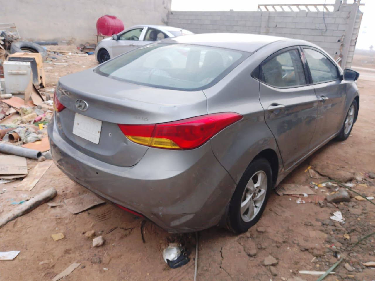 سلام عليكم النترا ٢٠١٢ وارد كوري سياره نضيفه تبريد تدفئه حداديه جديده تخم تاير سياره خير من الله محرك 1600 رقم بصره سنويه ٢٨ سعر 95 وبيهه مجال حك جيه ***********
