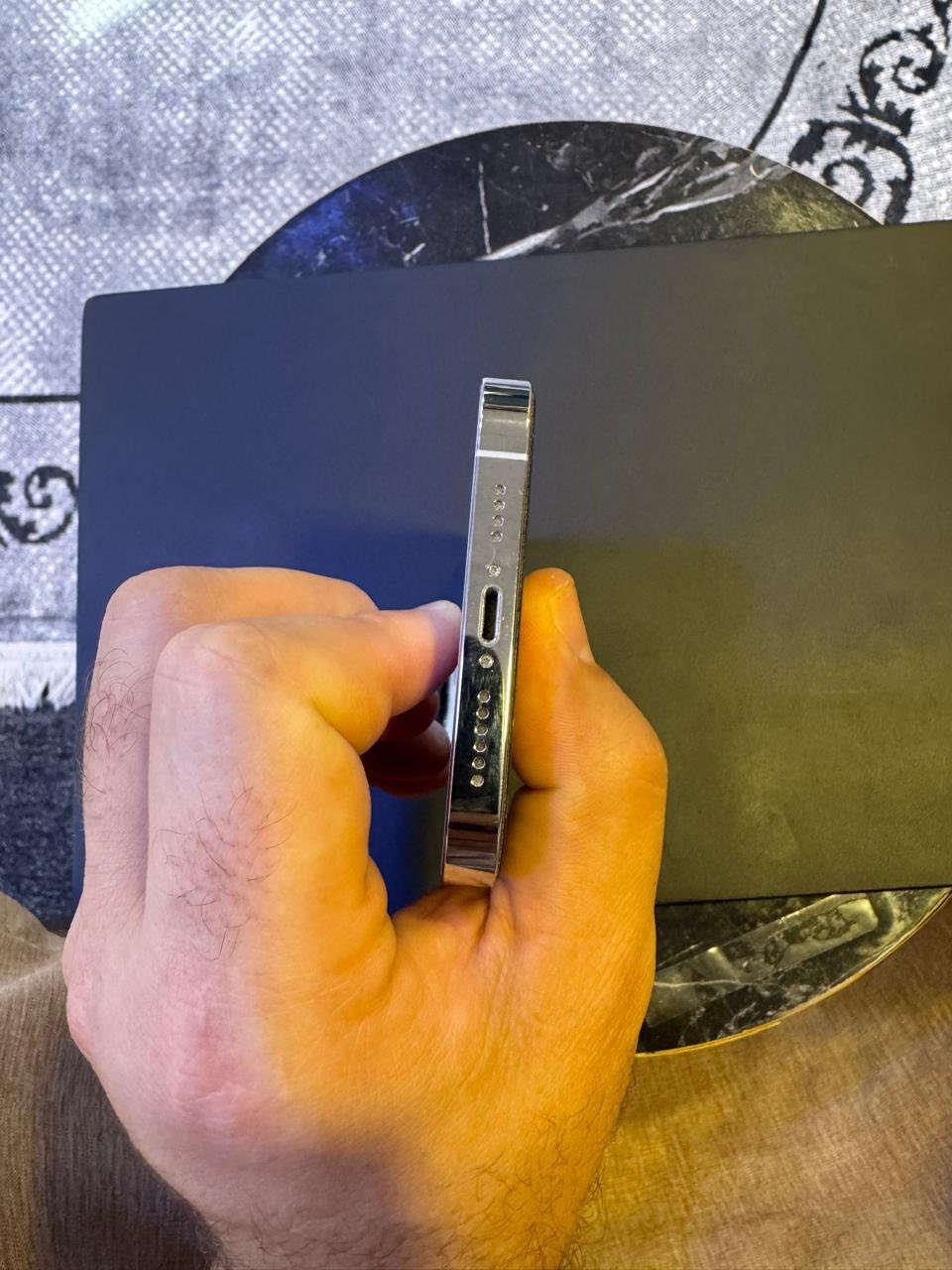 السلام عليكم 
ايفون 14 برو ماكس 
ابيض مكفووول من الشخط و الزلغ 
256 ب 93
دبل خط نسخة ZA
البصرة 
السعر بكيفك


**إذا كنت صاحب هذا الإعلان وتريد حذفه لأي سبب، رجاءا أرسل رسالة إلى الدعم الفني**