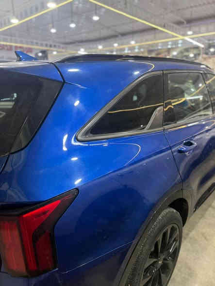 السلام عليكم 

كيا سورنتو امريكي  SX بريستيج  . 

دخول جديد رقم وهزه جديده

السياره ماشيه 26000 mi

موديل 22فول الفول 

حادث  جاملغ امامي بولبنيد بارد بدون ارباك كلشي موضح بالصور وصور الحادث مرفوقه مع المنشور 

 

اي ارباك ما طاك بيه بدون ايرباك 

1. محرك 2500 تيربو

2. كير 8 نمر

3.كير DCT

4. بانوراما

5. بصمة : تشغيل - ابواب - صندوك

6. صندوك كهرباء

7. شاشة كبيرة 

8. لون مميز رصاصي متغير على زيتوني 

9. انظمة القياده 5

10. كشنات جلد اسود 

11. كراسي كهرباء فول تحكم  

12. اضواء ترحيب عند الاقتراب مع ترحيب داخلي عند الصعود او المغادرة

13. شحن وايرليس

14. منافذ يو اس بي

15. هاند بريك بصمة

16. اوتو هولد

17. كاميرا خلفية

18. فول رادارات امامية وخلفية وجانبية

19. تحديد مسار ذكي

20. قيادة أليه ذكية

21. نقطة عمياء

22. كروز سرعة

23. تدفئة كشنات

24. سستم صوت عالي BOSE

26. اوتو ستوب

‏‎27- وضعيه تحديد مسار

28. اشاير بالمري

29. تشغيل عن بعد

30. شاشة لمس لتحكم الميديا او لتبريد

31. ستيرن فول تحكمات

32.فول للاخير

34.لايتات LED 

35.كامرات 360درجه 

‏36.vip. 6راكب 

السعر  235 
مكان السياره بغداد 
*********** وسام 
بيع او مراوس بغداد
