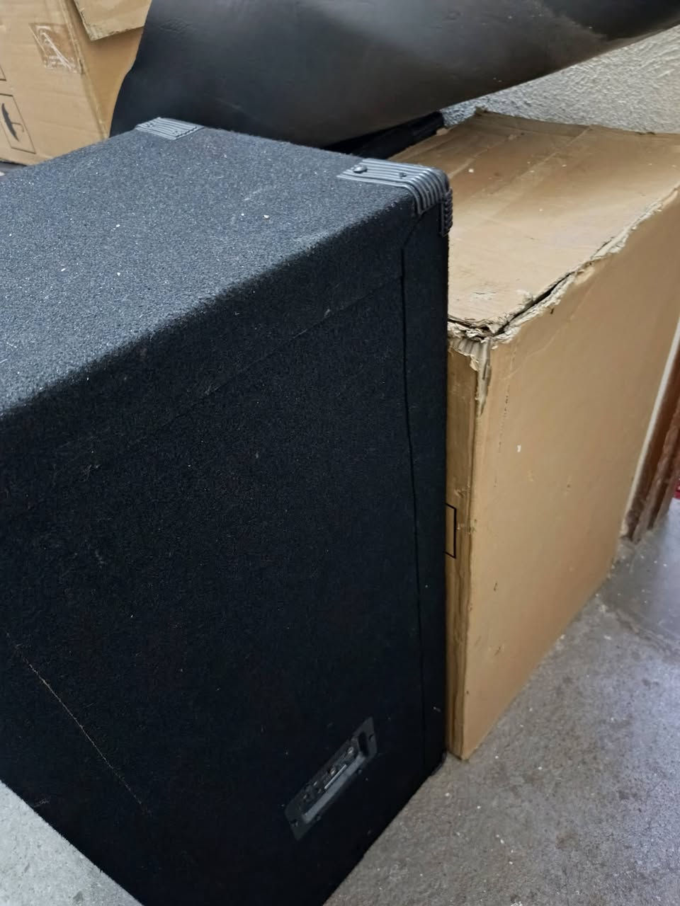 السلام عليكم ورحمة الله وبركاته للبيع زوجين سماعات ثنائي ٤٥٠ الف صوت ونقاوه خير من الله وزوجين ١٢×١٥ انج ٦٠٠ الف المكان واسط الصويرة


**إذا كنت صاحب هذا الإعلان وتريد حذفه لأي سبب، رجاءا أرسل رسالة إلى الدعم الفني**